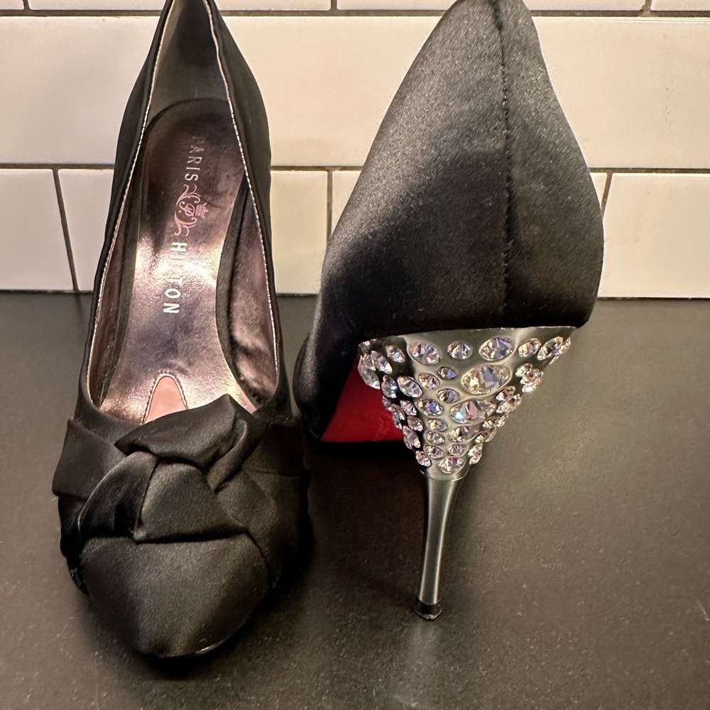 Gorgeous size 8 Paris Hilton shoes Black Satin Silver Rhinestone heels